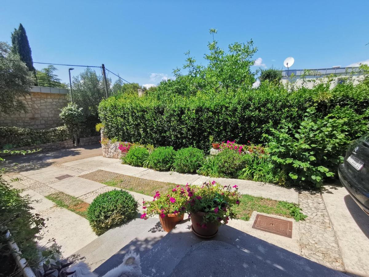 Apartman Nekic كريس المظهر الخارجي الصورة